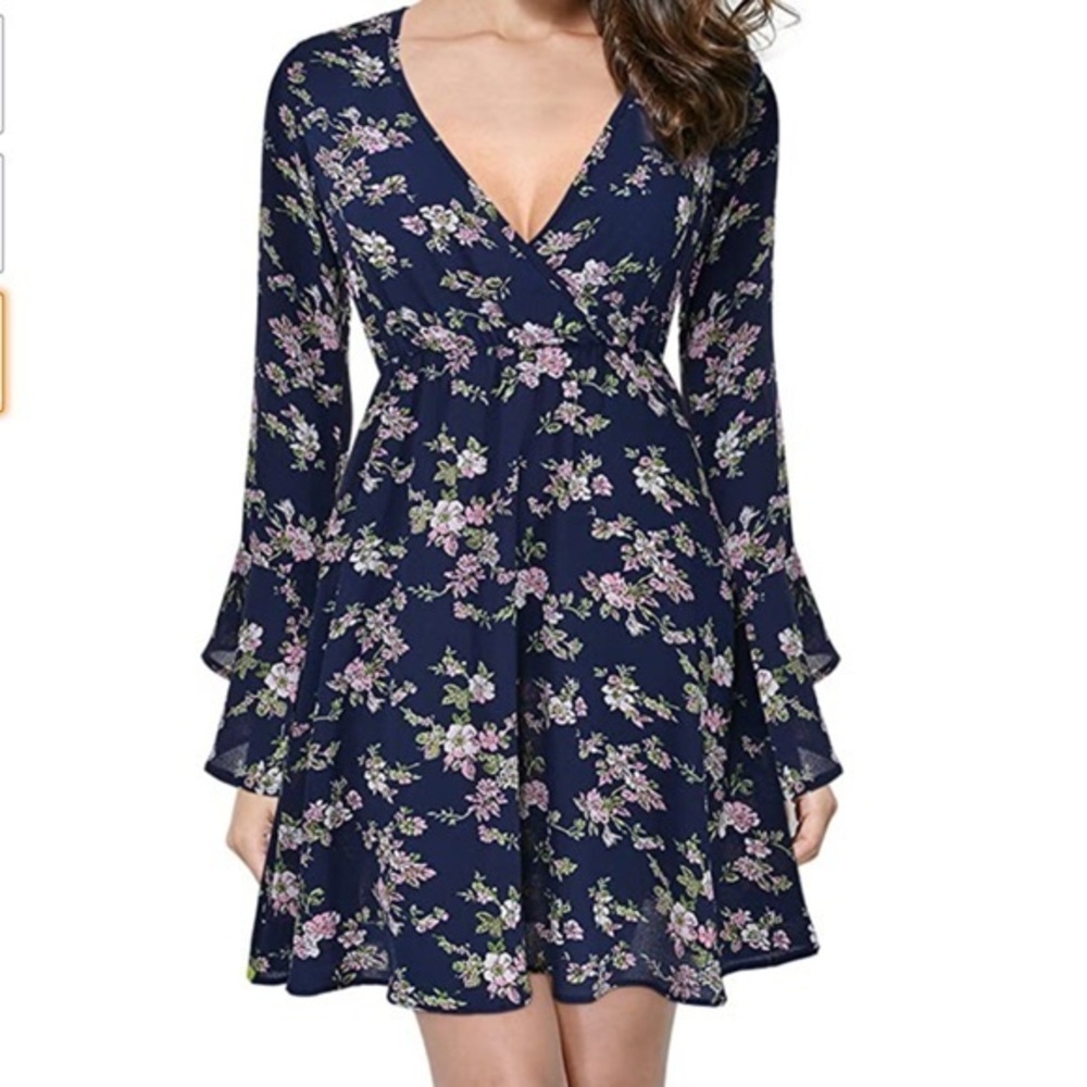 NWT Miusol floral dress Size S